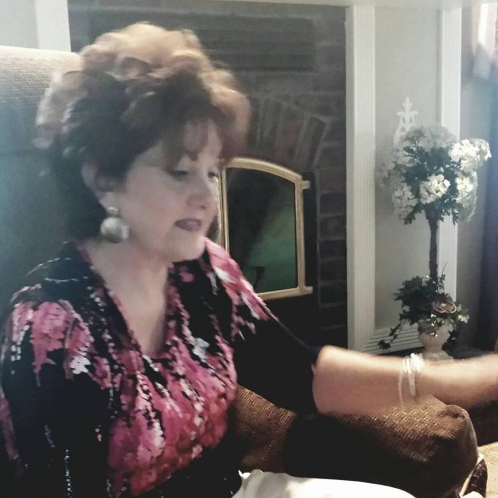 Meet your Posher, Elaine